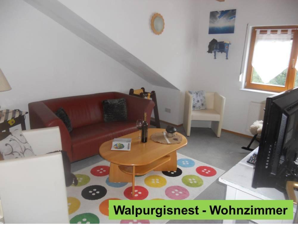 ホテル Waldnest Odenwald エクステリア 写真